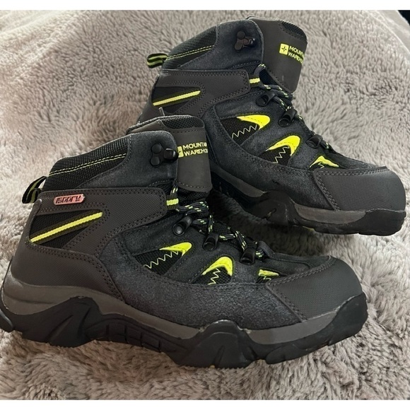 Mountain Warehouse Winter Hiking Boots, Youth Boy’s Size 4Y, GUC - Picture 2 of 11